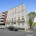 Notting Hill Apartments By Bridgestreet