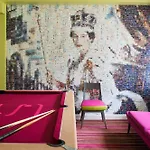Yha London Holland Park