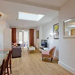 Highbury Fieldway