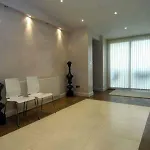 Luxurious Lower Ground Floor 3 Bedroom Large Flat