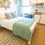 Chic Studio Flat In West Kilburn Near Queen\'S Park