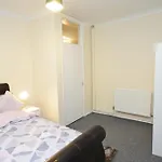 Beautiful Two Bedroom Apt near London O2 Arena