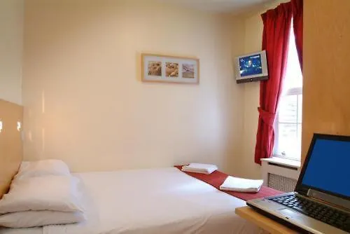 Boulevard Hotel