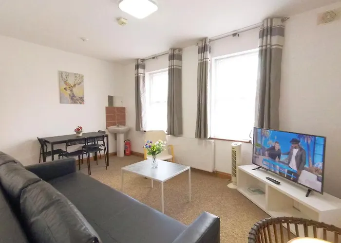 Carnation Flat A In Wembley