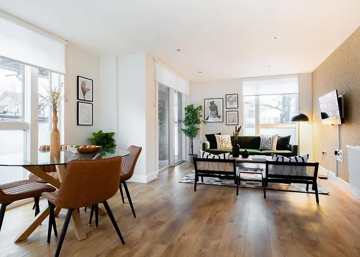 The Hoxton Docks - Modern & Bright 1Bdr Flat With Study Room & Balcony
