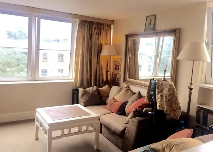 Lovely 2 Bedroom On The Corner Of Portobello Road
