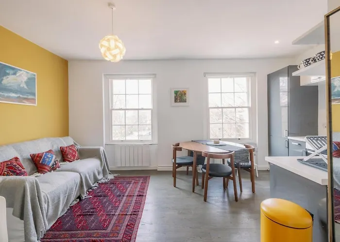 Pass The Keys - Comfy Flat In The Hart Of Central London