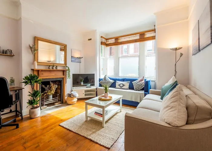 Pass The Keys Lovely Apartment In Battersea