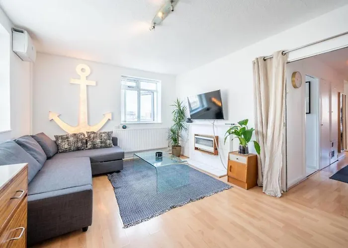 Flat 13