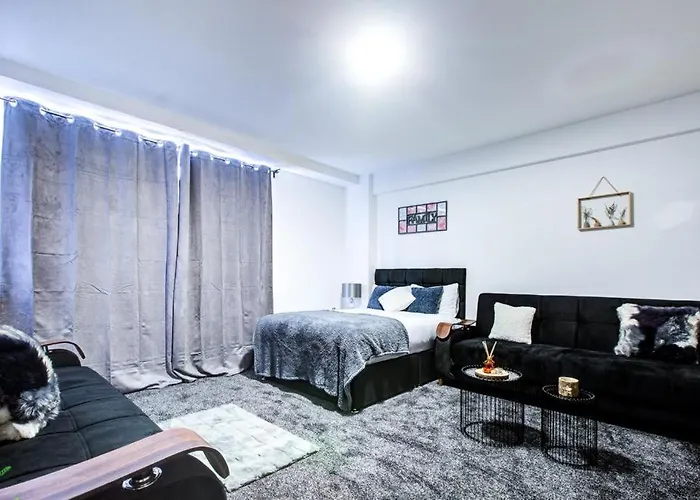 Hyde Park Apartment 2 Bedroom