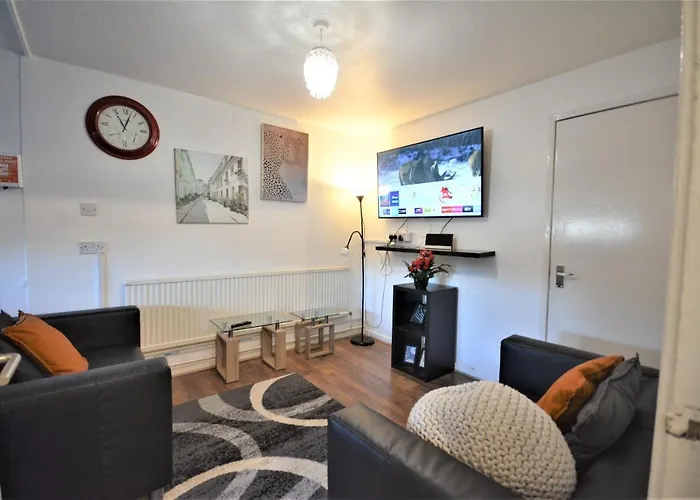 2 Bedroom Apartment Near Excel Exhibition Centre London