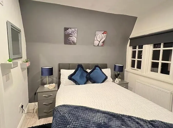 Kensington High Street Penthouse
