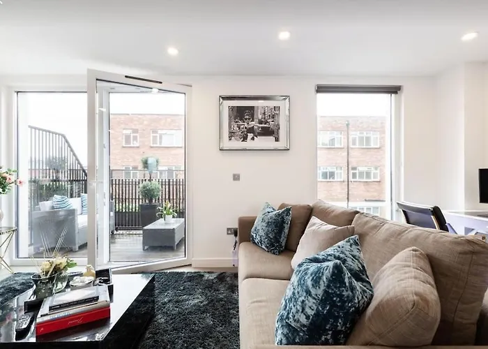 Premier 3 Bed Lux Apartment - Sleeps 8