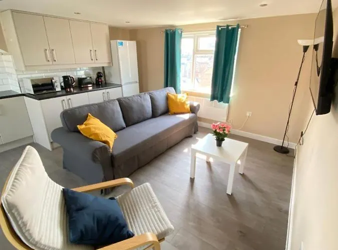 Stunning 1 Bedroom Flat In Wood Green