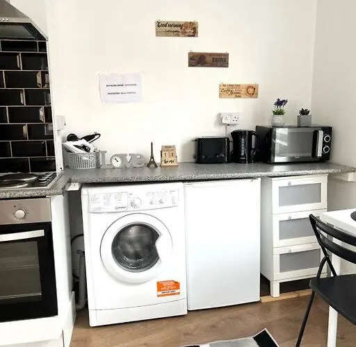 Very Nice Studio Flat In A Great Location