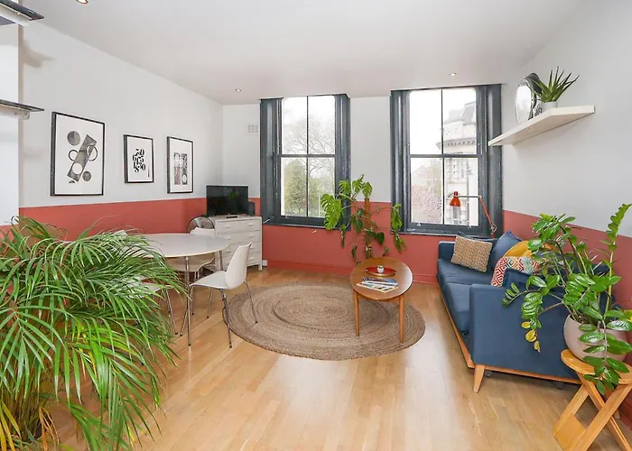 Just-Renovated Flat In The Centre Of Shoreditch!