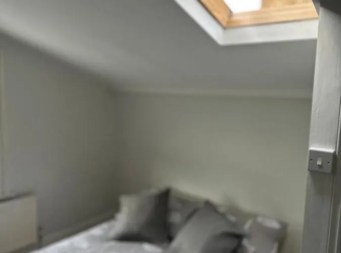 Cozy Double And Triple Rooms In Greenwich London