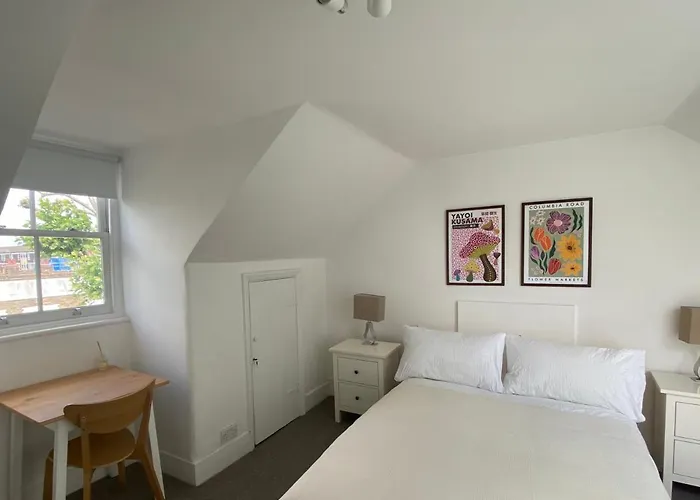Beautiful Flat In Bow