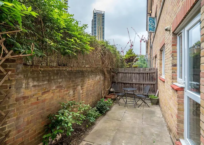 Joivy Cosy Flat In Elephant And Castle, Private Garden And Pets Allowed