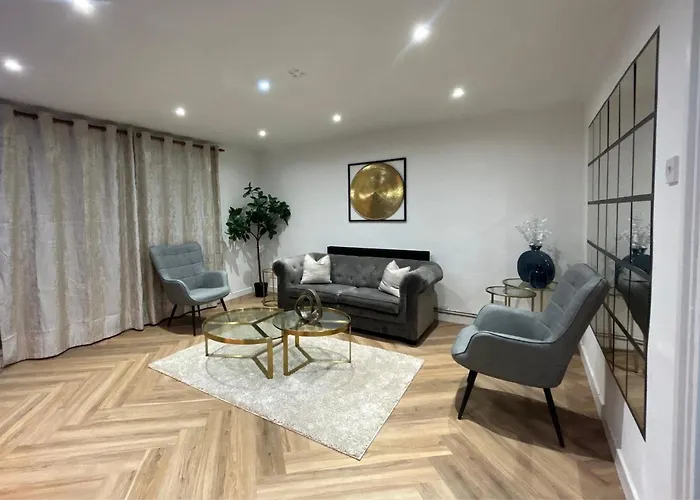 Bella-Ruiz Home For Your Perfect Staycation