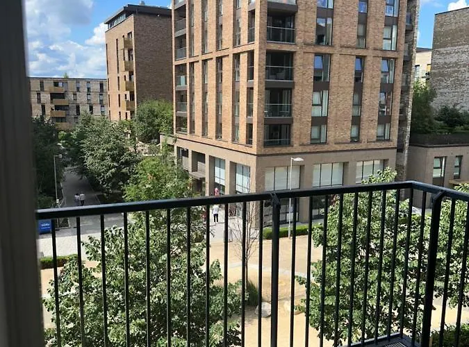 Luxury One Bedroom Apartment