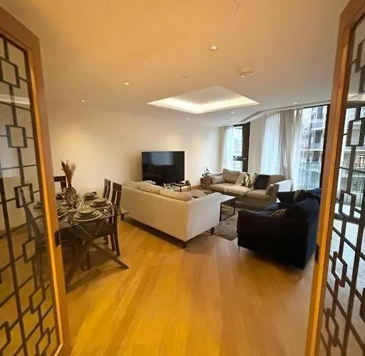 Luxury 2Br Apt At C House Near Buckingham Palace