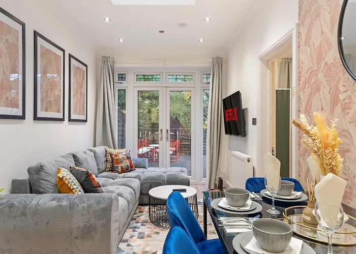 Gorgeous 3-Bedroom In London - Sleeps 8