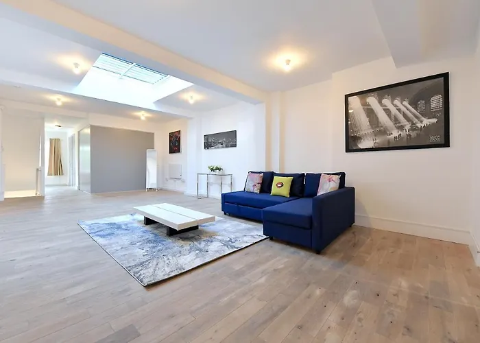 Fabulous Duplex Apartment In Dalston Junction