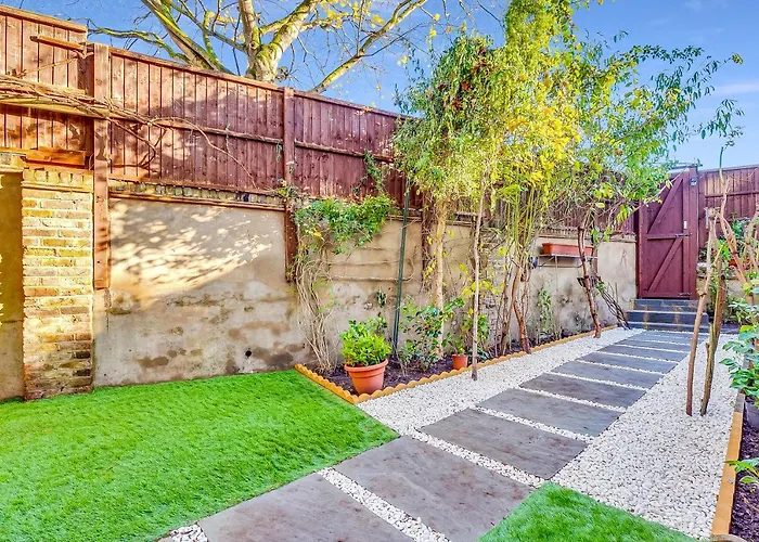 Stunning Studio In Heart Of Ldn With Garden
