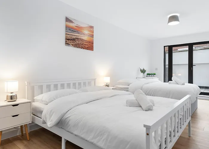 Three Bedroom In Heart Of Central London Mr4