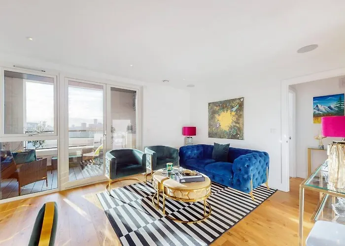 Exquisite 1-Bedroom Flat In North Kensington