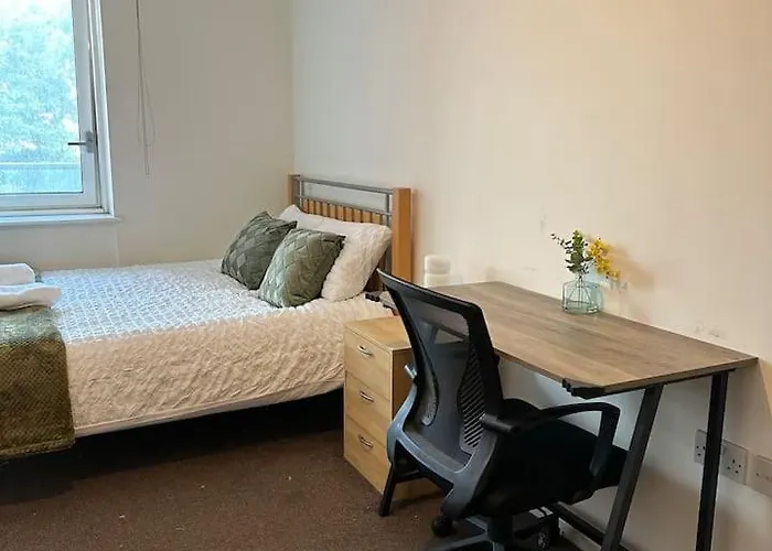 New Build 2 Bedroom With 2 Bath In London
