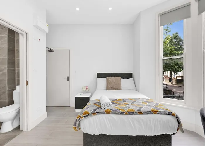 Hackney Suites