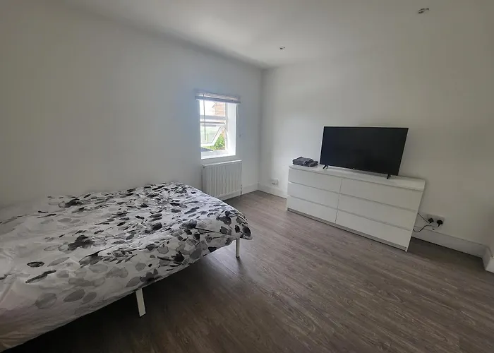Private Room Near Central Ideal For City Explorers