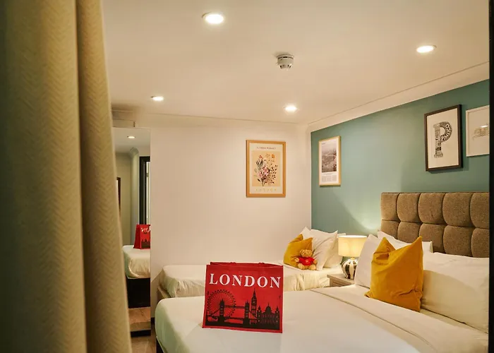 Huttons Hotel, Victoria London