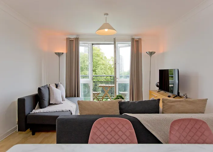 Imperial Onedin Point-Tower Hill Apartment