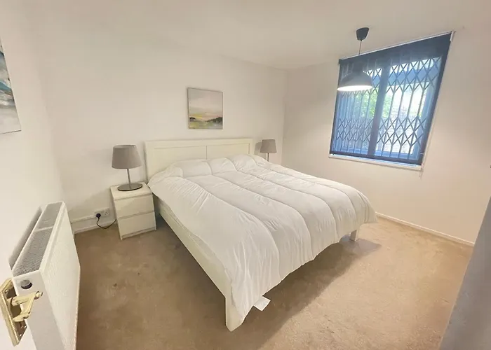 Spacious & Welcoming 4Bd House - Kennington