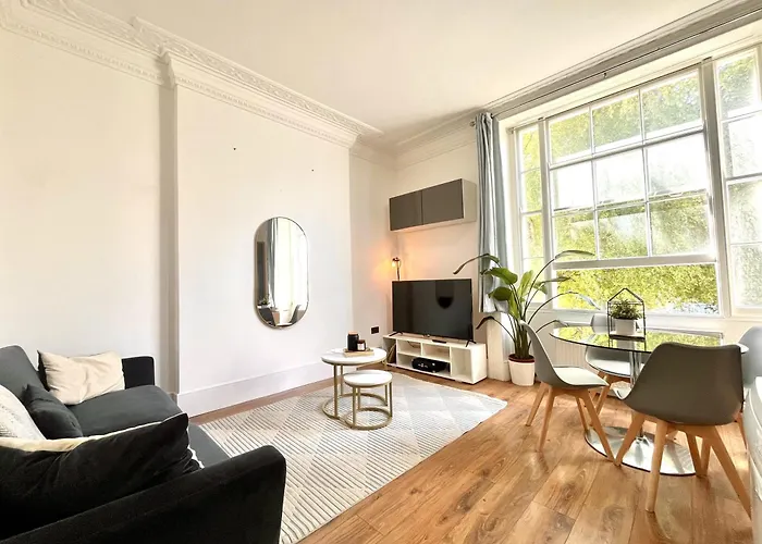Spacious Comfort In Heart Of Camden