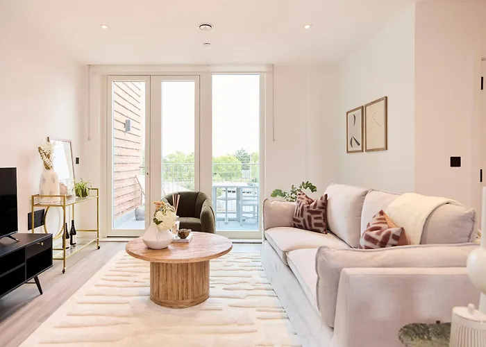 The Tottenham Paradise - Ravishing 2Bdr Flat With Balcony