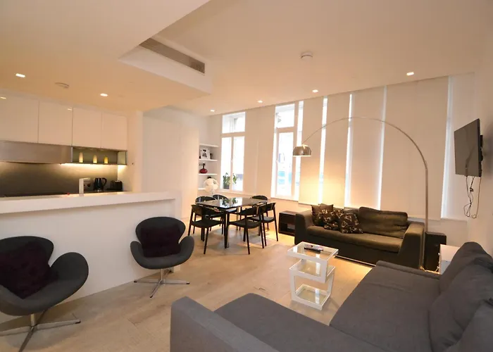 Modern 2 Bedroom Apartment, Oxford Street