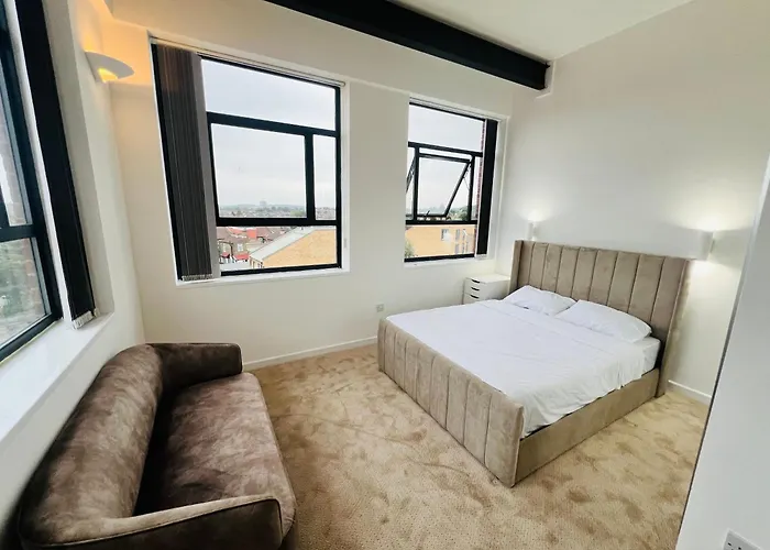 Lovely Private London Apartment With Great Views