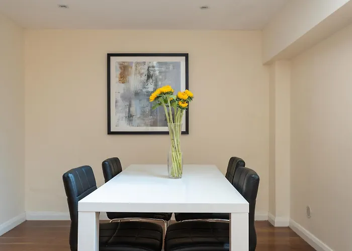 Luxury 2 Bedroom Flat In Holborn