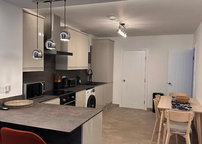 Aya\'S Snaresbrook Apartment