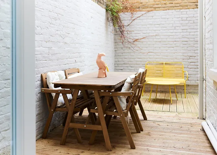 The Pimlico Place - 2Bdr Apartment With Courtyard
