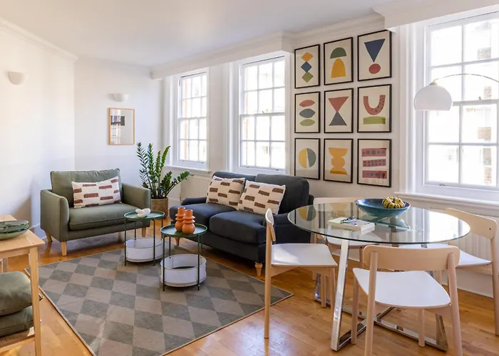 The Regency - Serviced Apartments