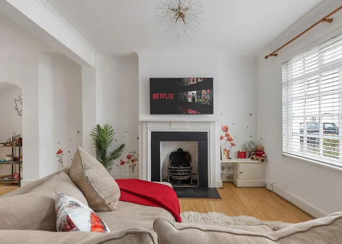 Kensington Two Bedroom House