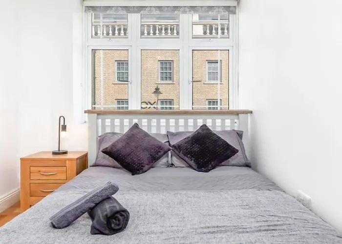 Lovely 2 Bedroom With Patio Waterloo Lm1