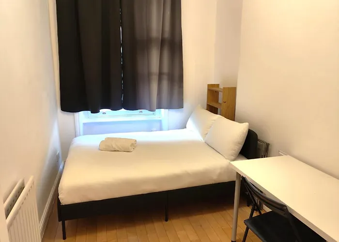 2-Br Apartment In Central London, Ideal Location!