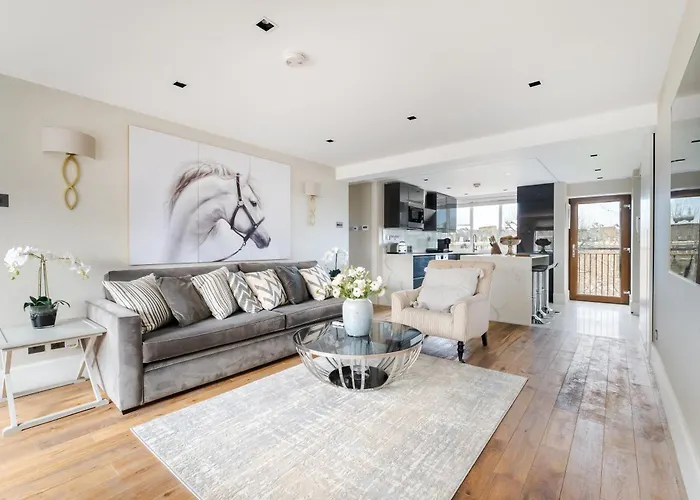 Luxury 3 Bedrooms Apartment In Central London