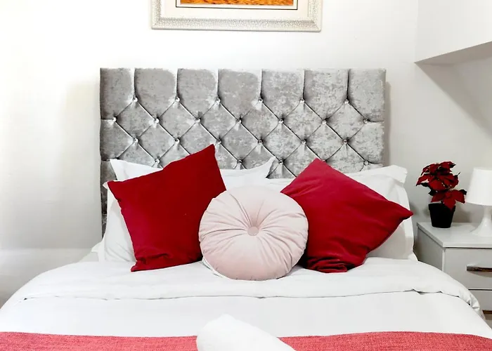 Tower Bridge Roomzzzz Bnb